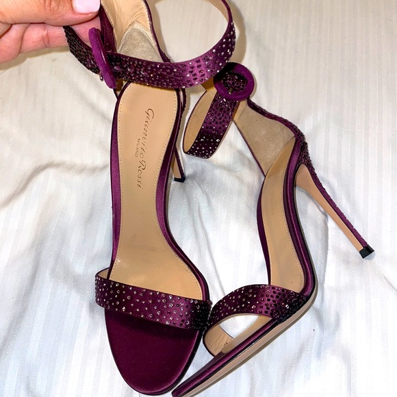 Gianvito Rossi Shoes - Gianvito Rossi stiletto sandal